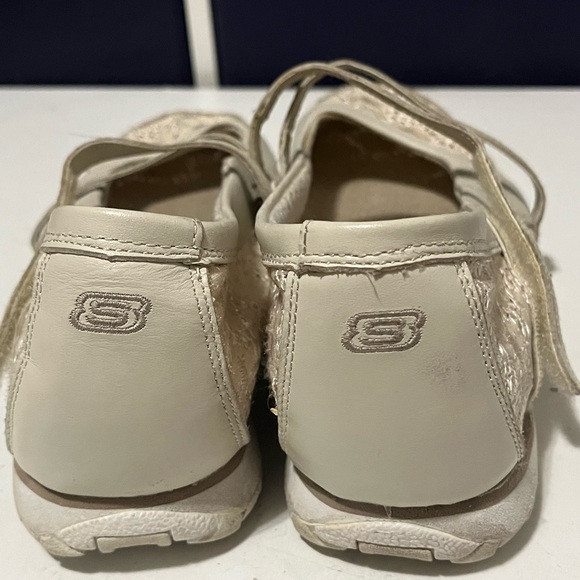 Skechers Active Bikers Luxe Off White Lace Z Strap Mary Jane Shoes Women's 9.5 - Picture 4 of 16